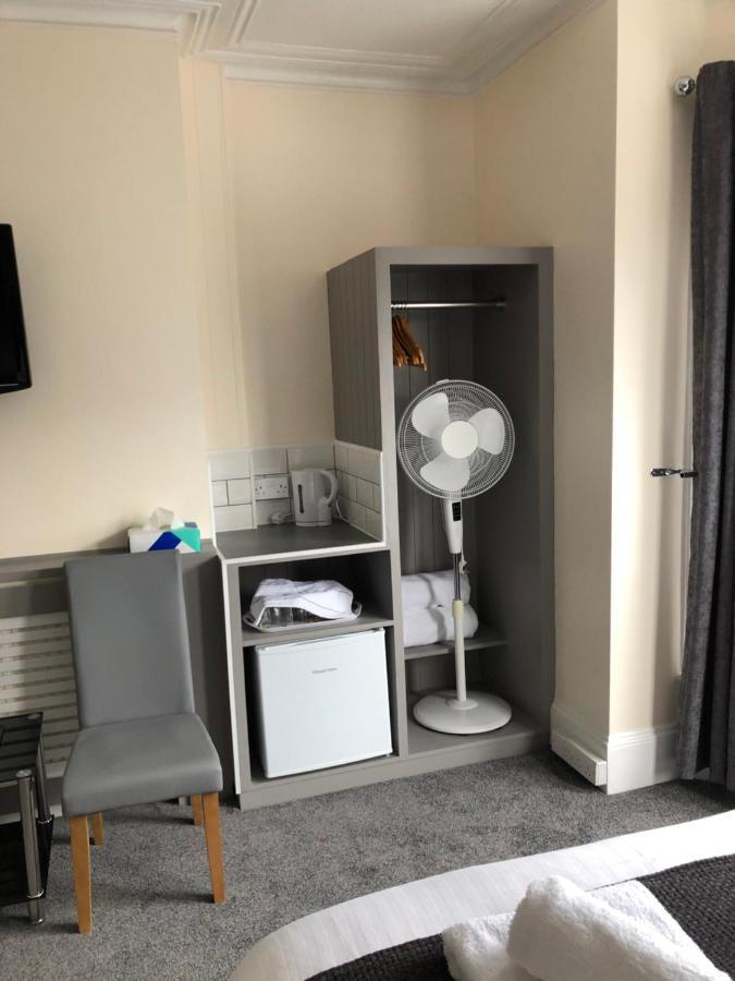 Spindrift Guest House - Adults Only Great Yarmouth Buitenkant foto