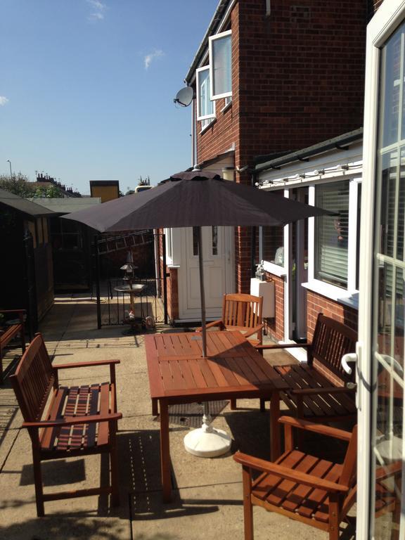 Spindrift Guest House - Adults Only Great Yarmouth Buitenkant foto