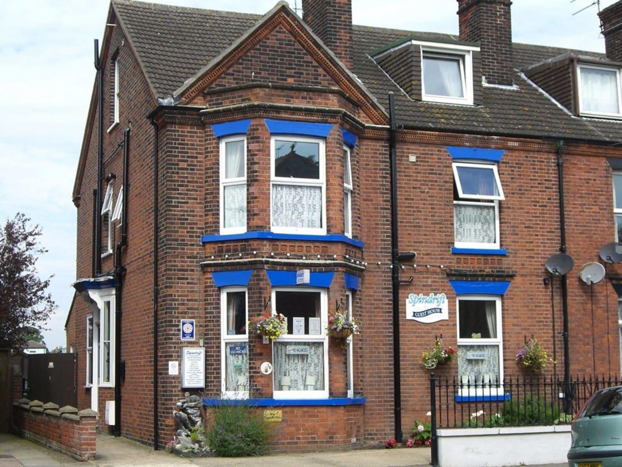 Spindrift Guest House - Adults Only Great Yarmouth Buitenkant foto