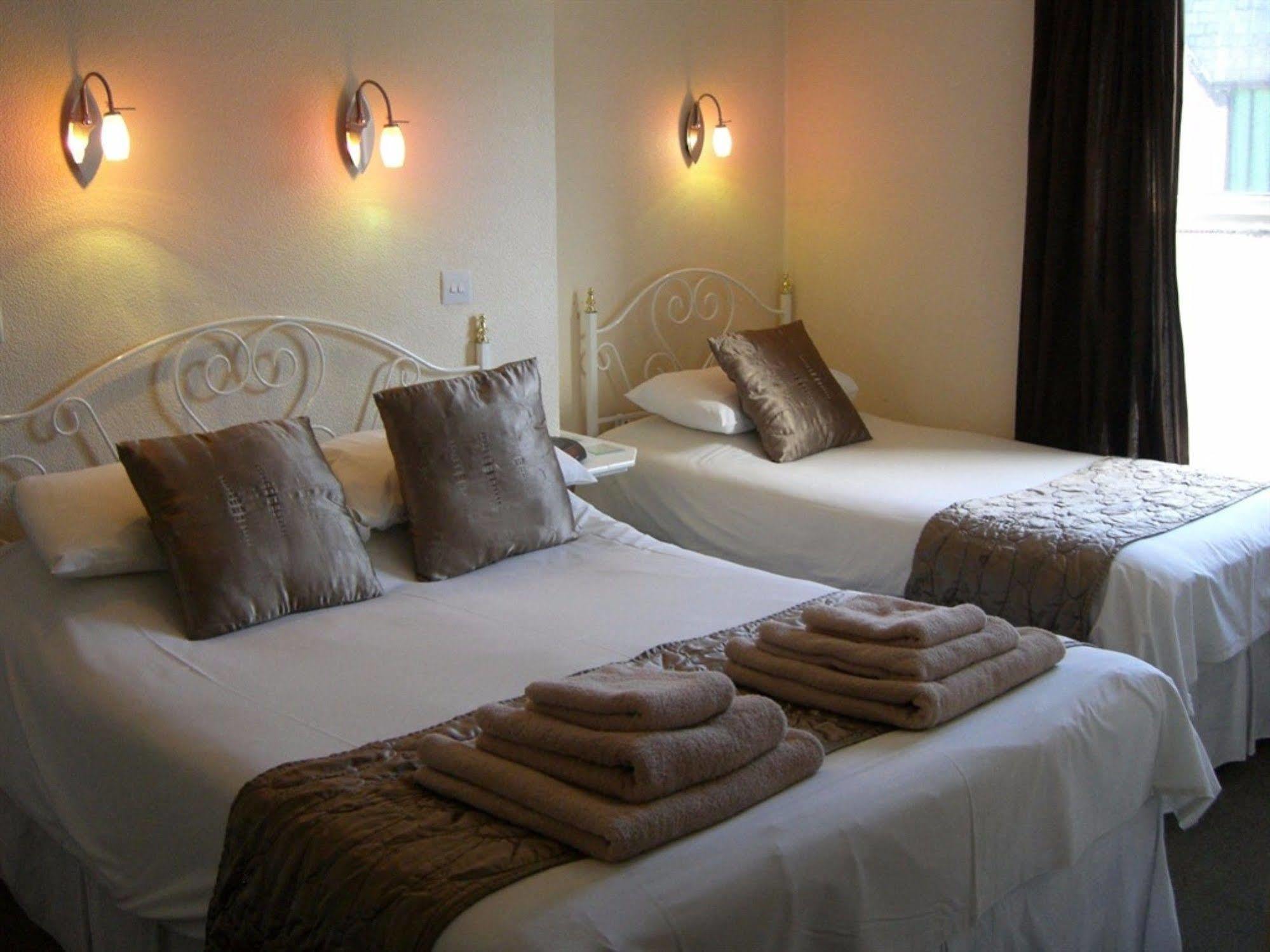 Spindrift Guest House - Adults Only Great Yarmouth Buitenkant foto